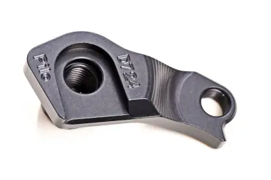 D724 - אוזן Derailleur hanger for Rocky Mountain